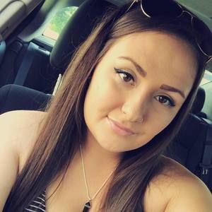 Meet your Posher, Abbey